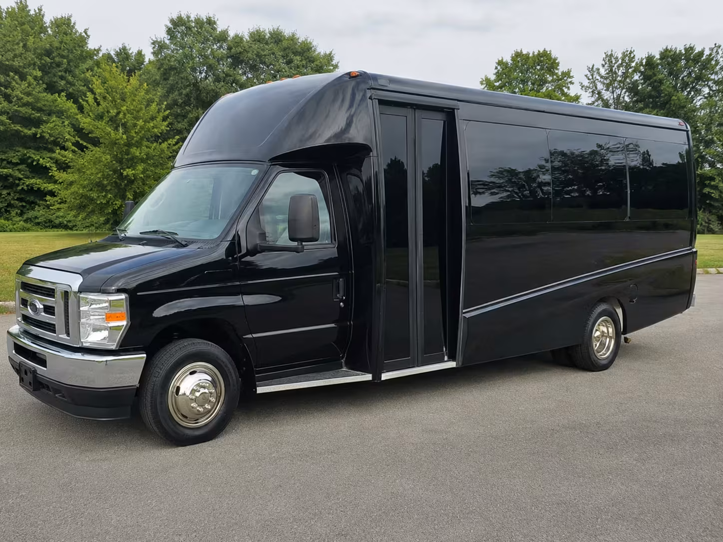 20 passenger minibus
