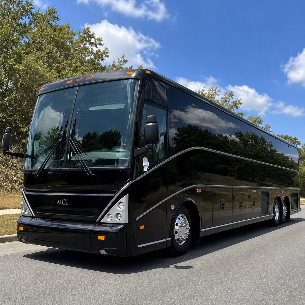 corporate and convention charter bus rentals in tuscaloosa