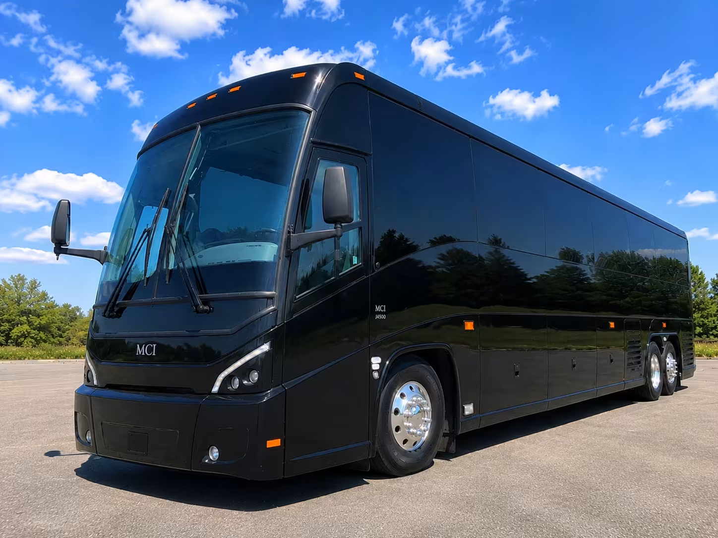 minibus rentals in tuscaloosa make prom simple for smaller groups