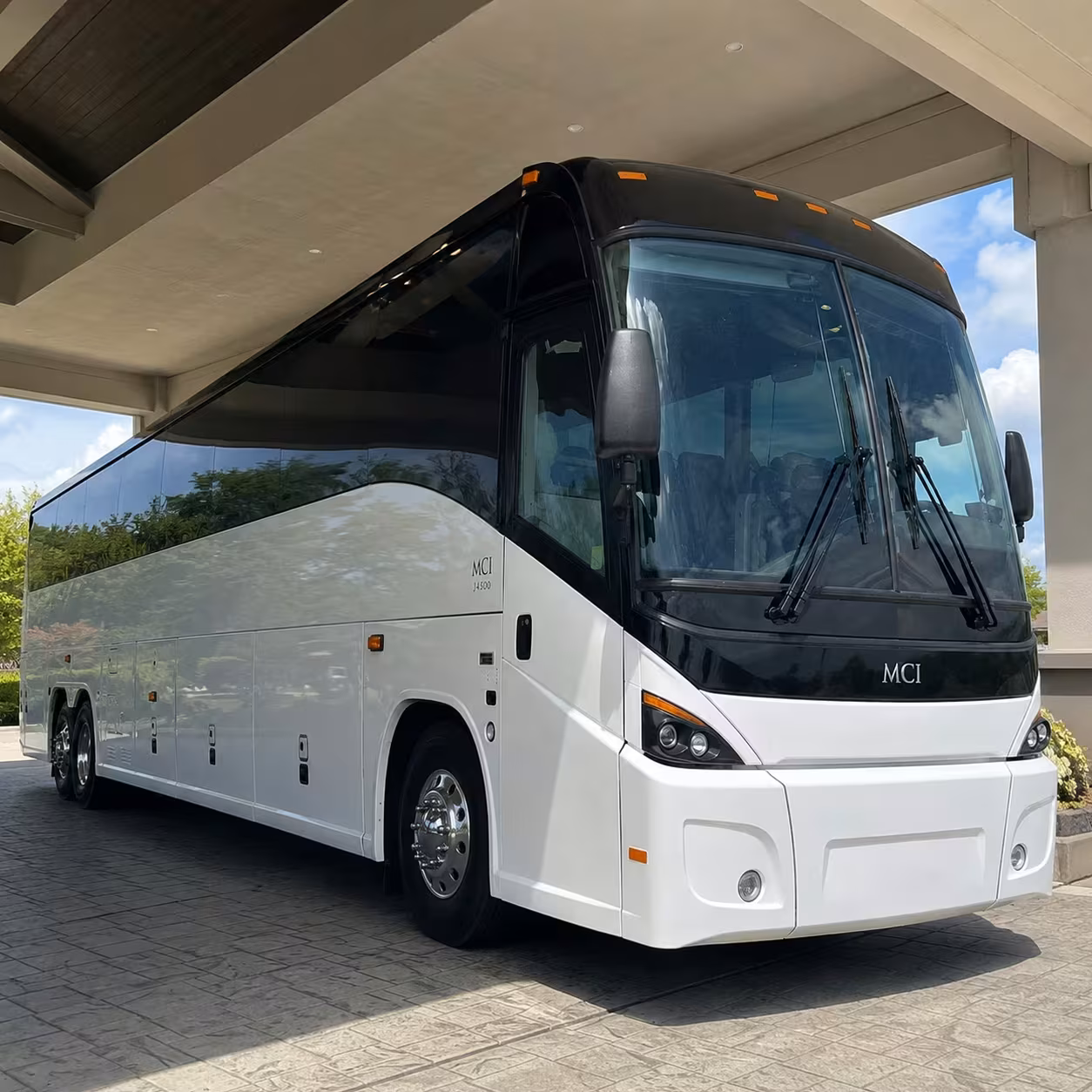 tuscaloosa bus rentals to birmingham shuttlesworth airport
