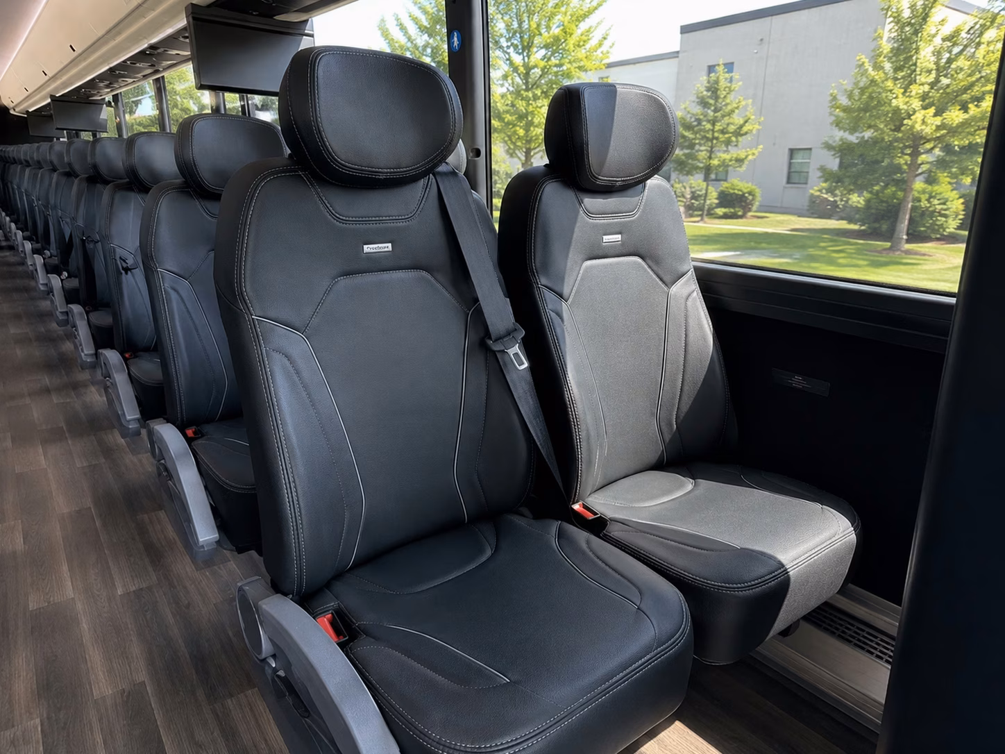 tuscaloosa charter bus rentals for crimson tide games at bryant denny