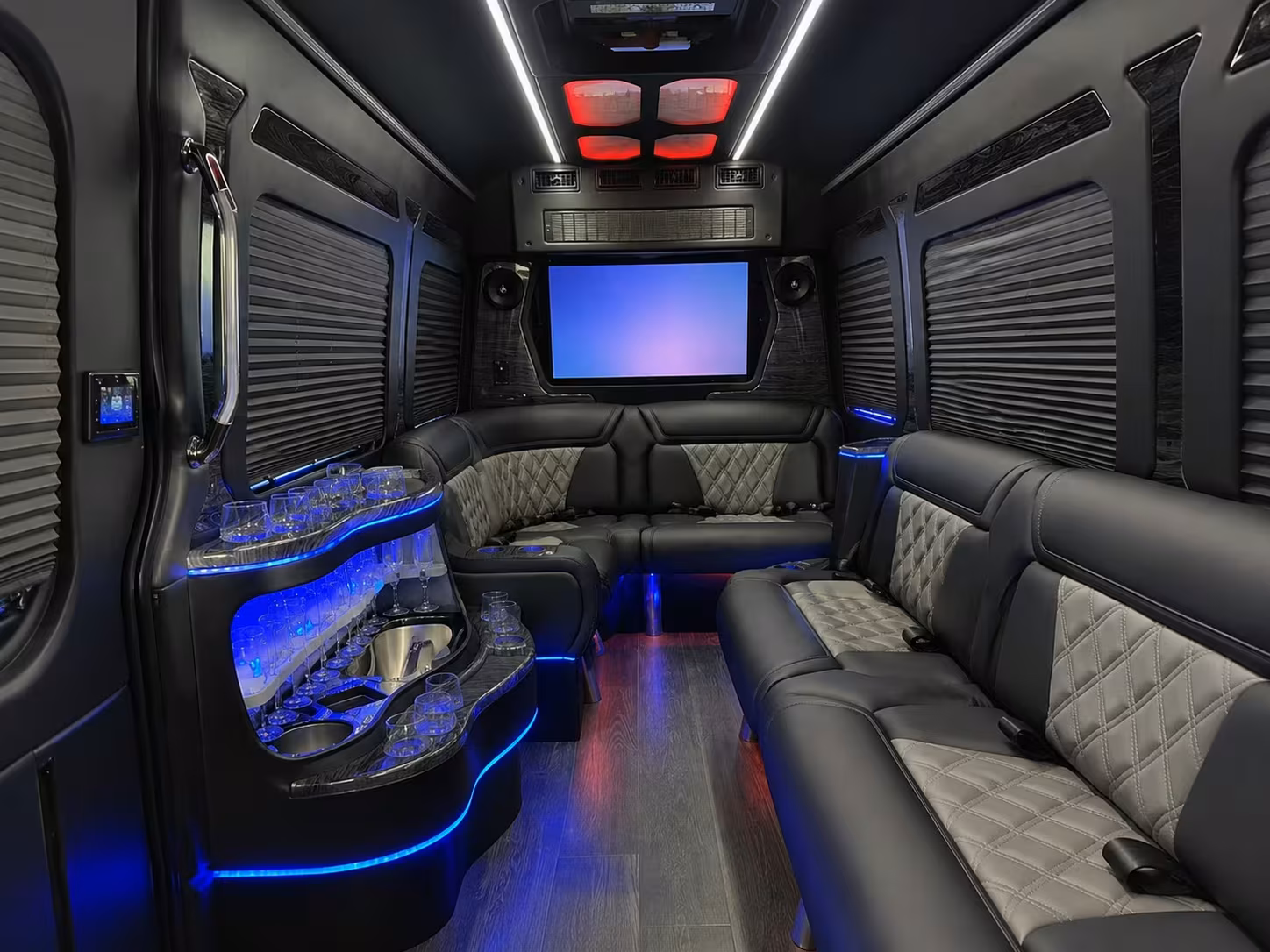 tuscaloosa corporate bus rentals for bryant denny stadium games