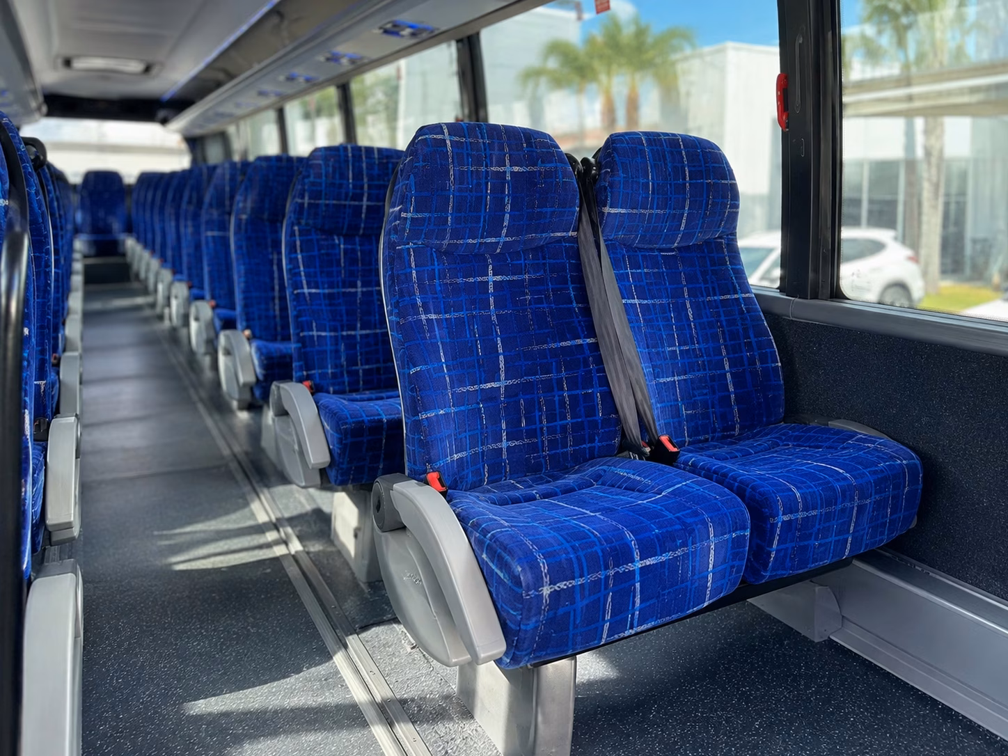 tuscaloosa guest shuttle buses between hotels and wedding venues